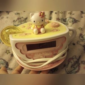 vintage hello kitty alarm clock